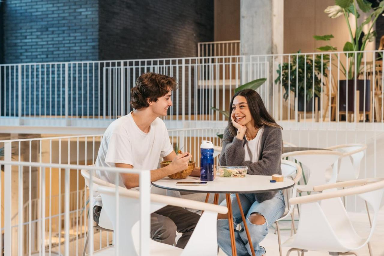 For Students Studying In Barcelona Only - Stunning Spacious Studios And Private Rooms At Pallars Student Accommodation 外观 照片