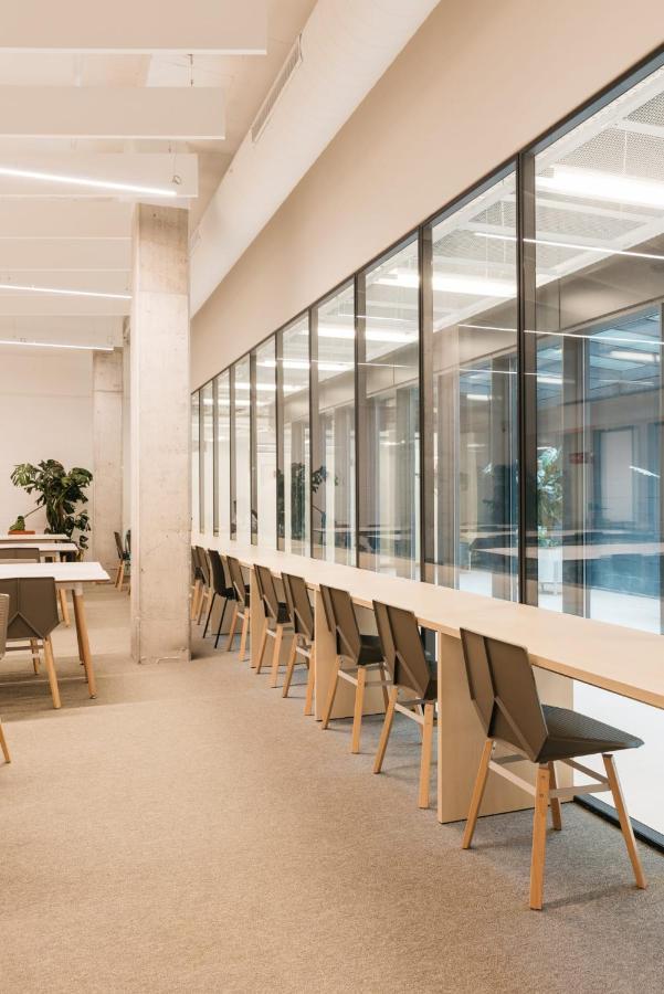 For Students Studying In Barcelona Only - Stunning Spacious Studios And Private Rooms At Pallars Student Accommodation 外观 照片