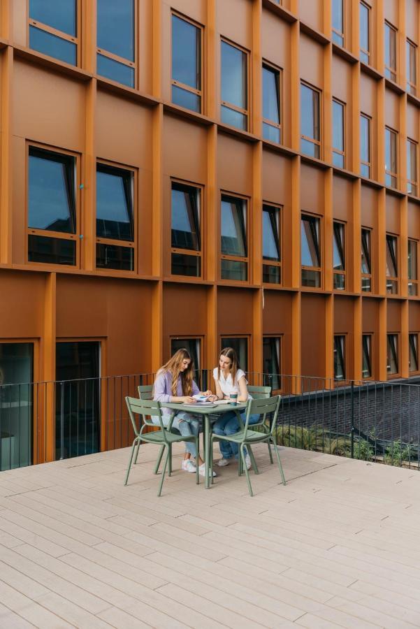For Students Studying In Barcelona Only - Stunning Spacious Studios And Private Rooms At Pallars Student Accommodation 外观 照片