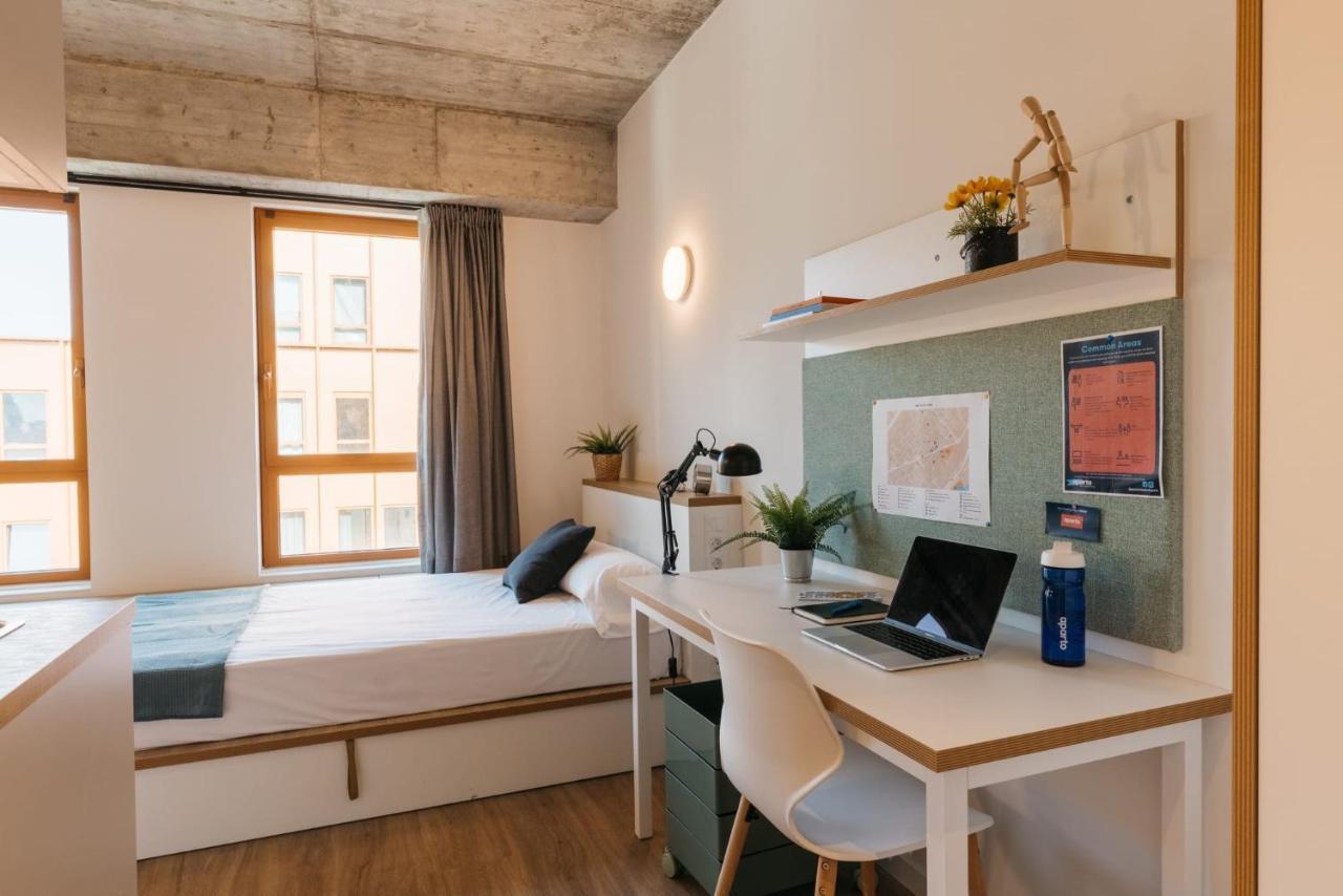 For Students Studying In Barcelona Only - Stunning Spacious Studios And Private Rooms At Pallars Student Accommodation 外观 照片
