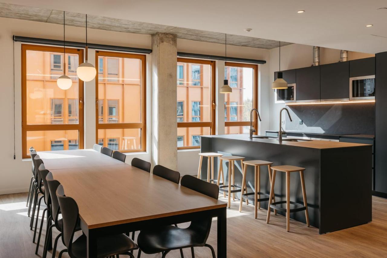 For Students Studying In Barcelona Only - Stunning Spacious Studios And Private Rooms At Pallars Student Accommodation 外观 照片