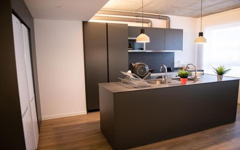 For Students Studying In Barcelona Only - Stunning Spacious Studios And Private Rooms At Pallars Student Accommodation 外观 照片